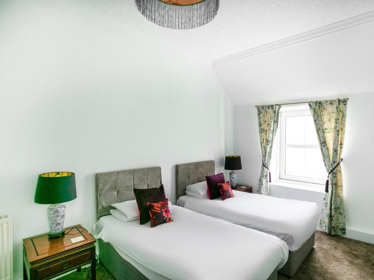 Oyo Lochinvar Hotel Glasgow Exterior photo